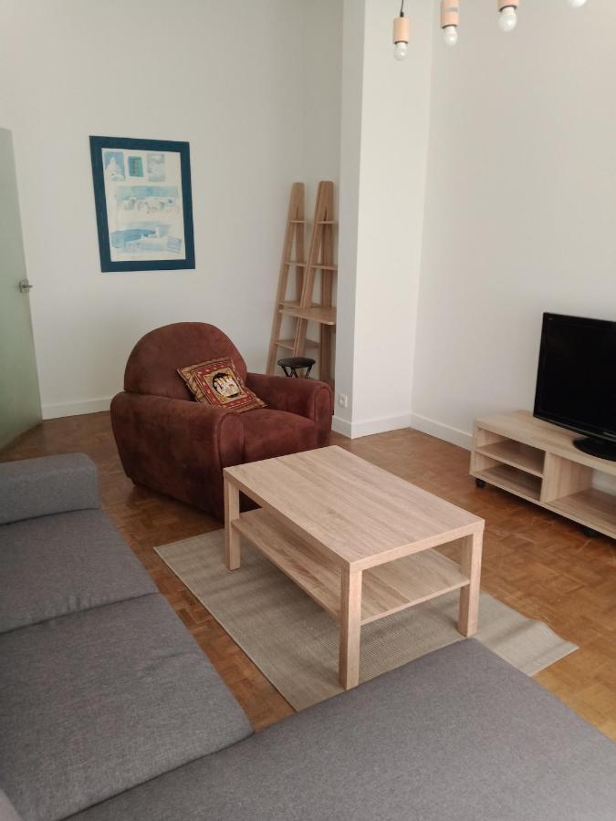 בריב-לה-גייארד Appartement F2 Meuble Centre Ville מראה חיצוני תמונה