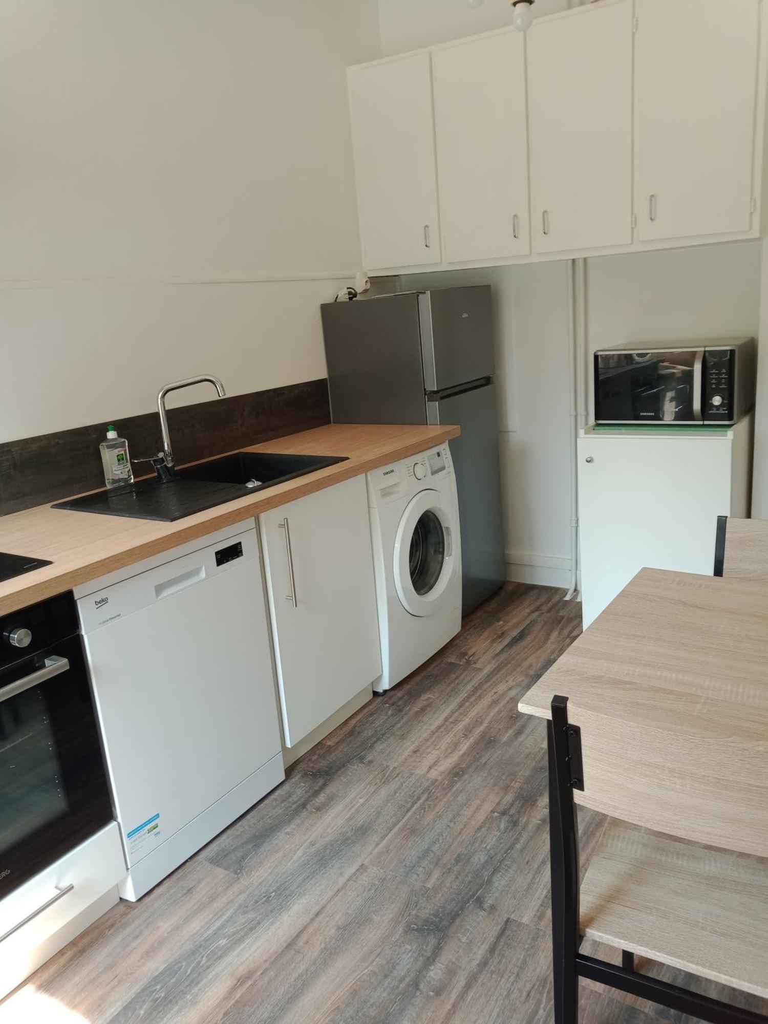 בריב-לה-גייארד Appartement F2 Meuble Centre Ville מראה חיצוני תמונה